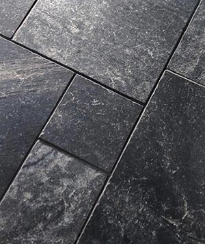 carbon-gold-quartz-old-antique